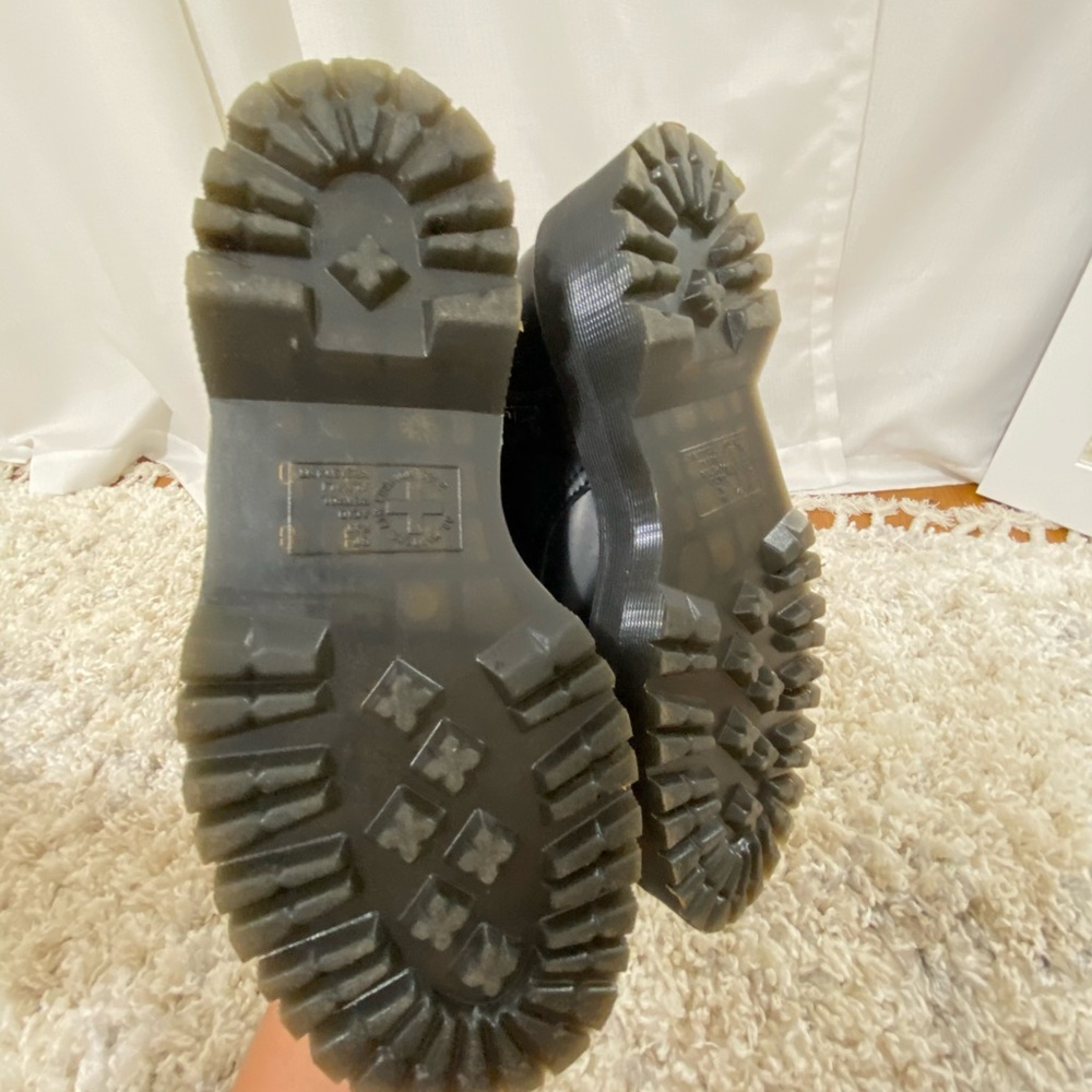 Platform Dr. Martens Jadon Boots - Picture 4 of 5